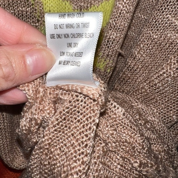 Colorful Star Sweater - Picture 3 of 6